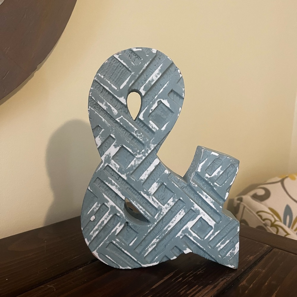 Blue Ampersand Wooden 9x6in